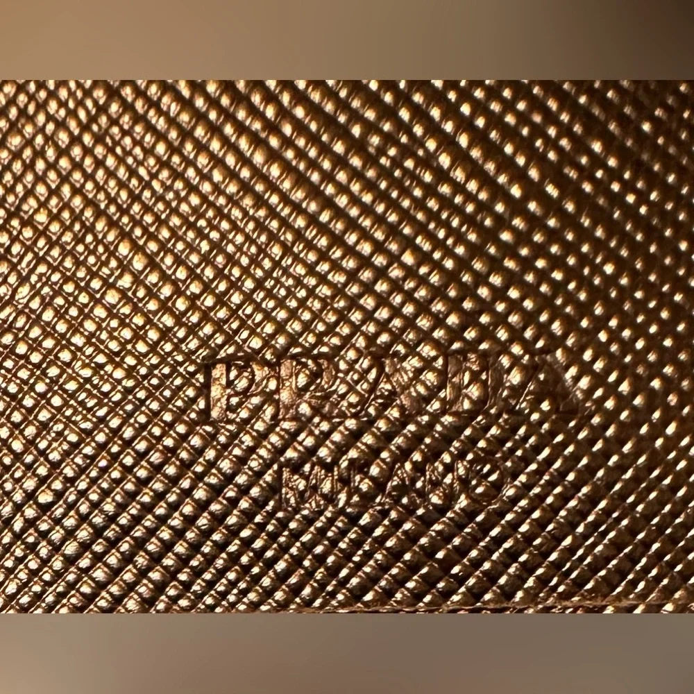 SOLD!💎Prada Saffiano Bronze Wallet-EUC - Picture 6 of 15